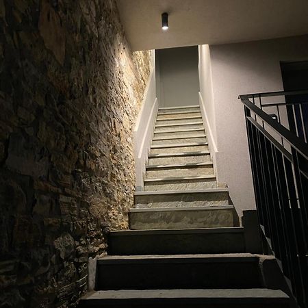 Ej Boutique Suites Milína Eksteriør bilde