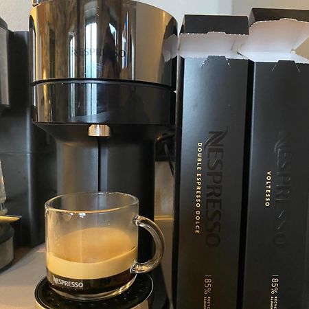 Ej Boutique Suites Milína Eksteriør bilde