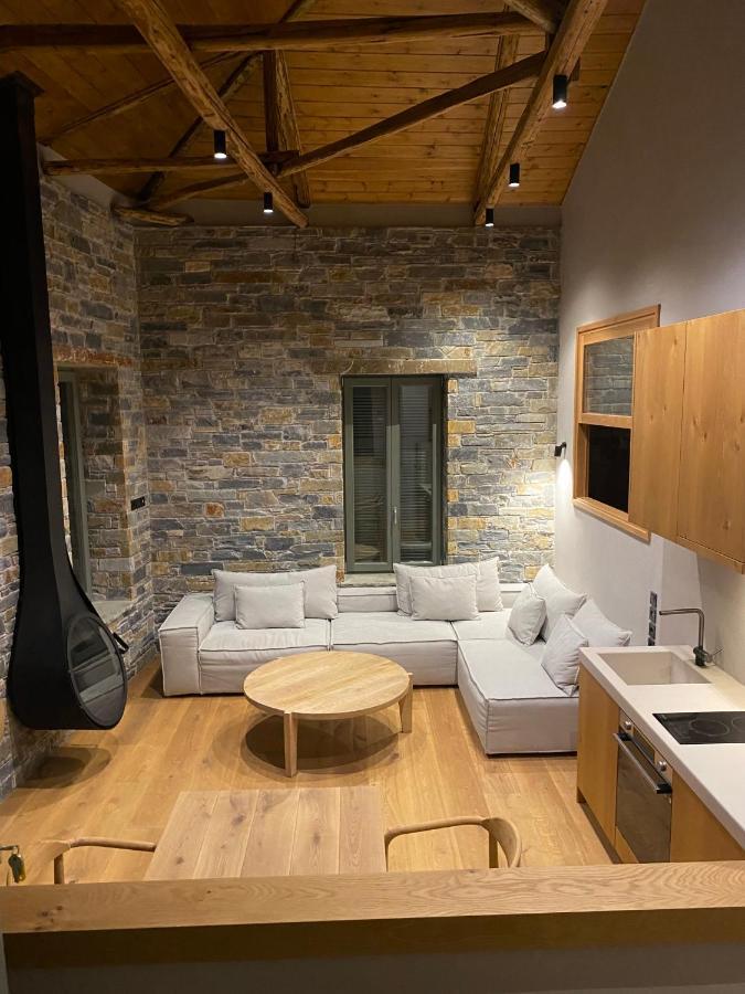 Ej Boutique Suites Milína Eksteriør bilde