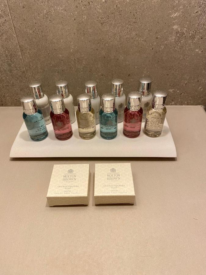 Ej Boutique Suites Milína Eksteriør bilde