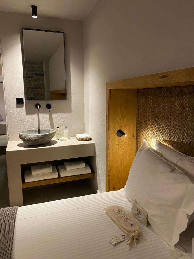 Ej Boutique Suites Milína Eksteriør bilde