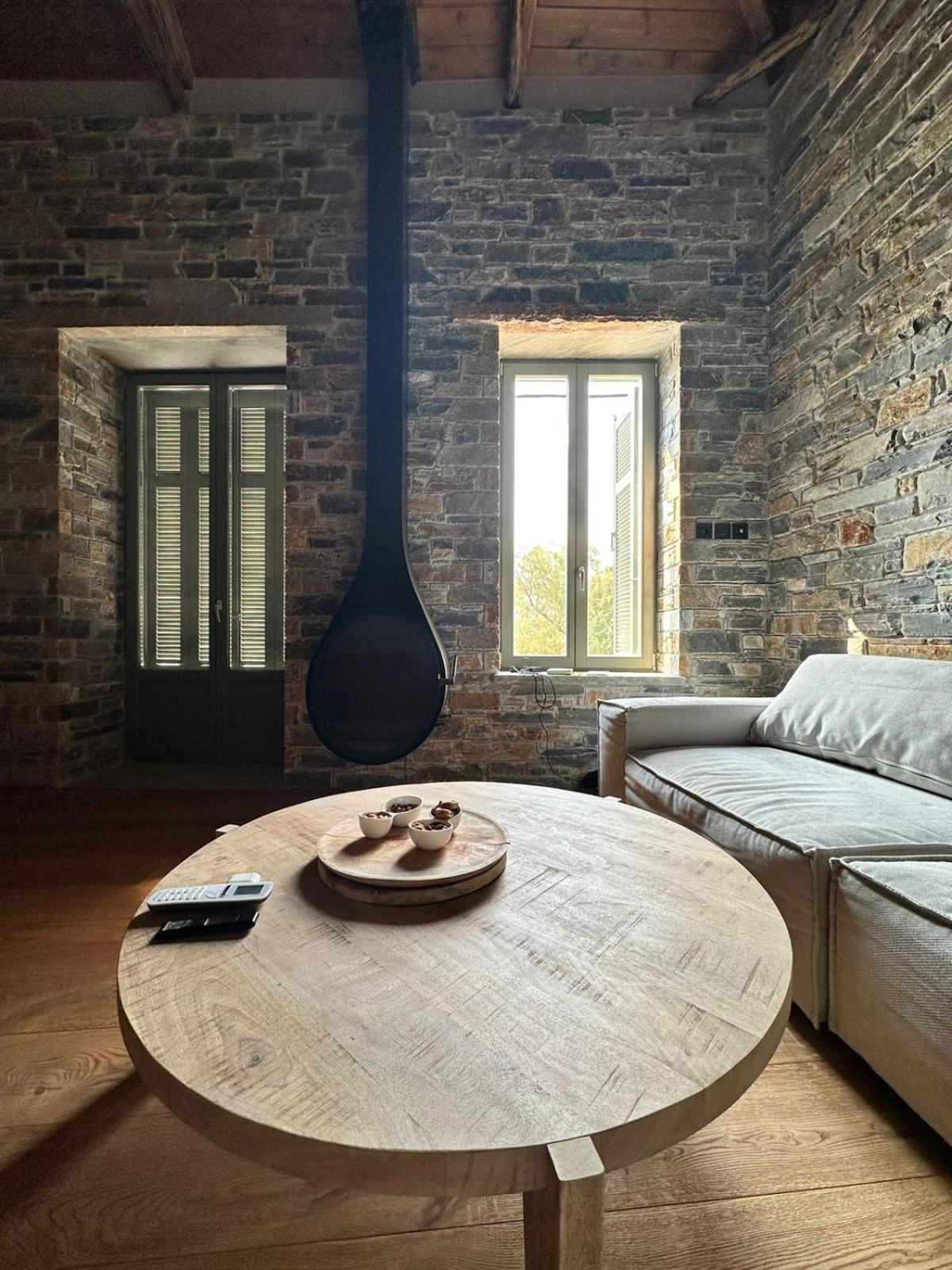 Ej Boutique Suites Milína Eksteriør bilde